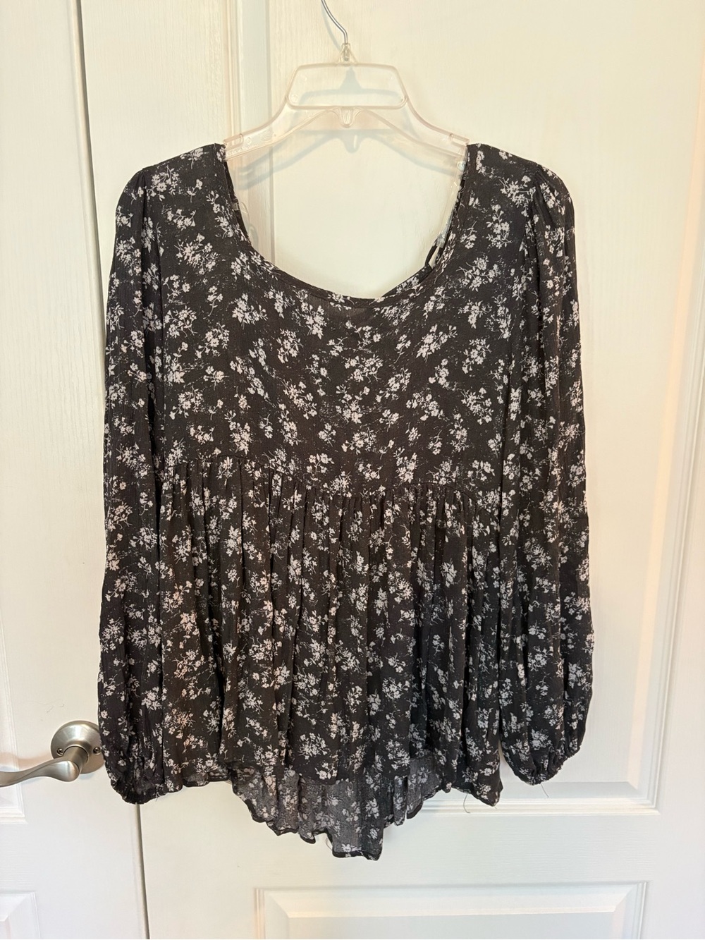Charcoal Floral Long-Sleeve Lace-Back Blouse